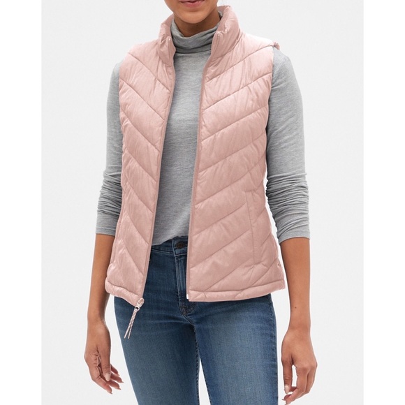 *HOST PICK* Lightweight Puffer Vest with Pockets | Navy | M - Picture 2 of 9